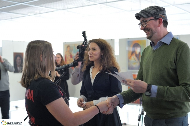 Ifjú tehetségek kiállítása - fotó Szarka Lajos