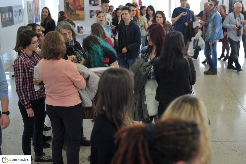 Ifjú tehetségek kiállítása - fotó Szarka Lajos