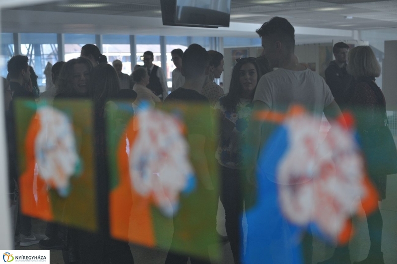 Ifjú tehetségek kiállítása - fotó Szarka Lajos