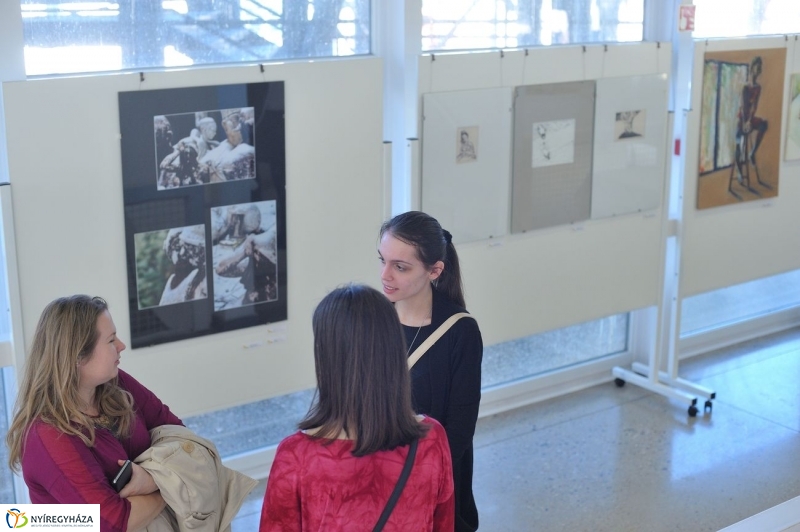 Ifjú tehetségek kiállítása - fotó Szarka Lajos