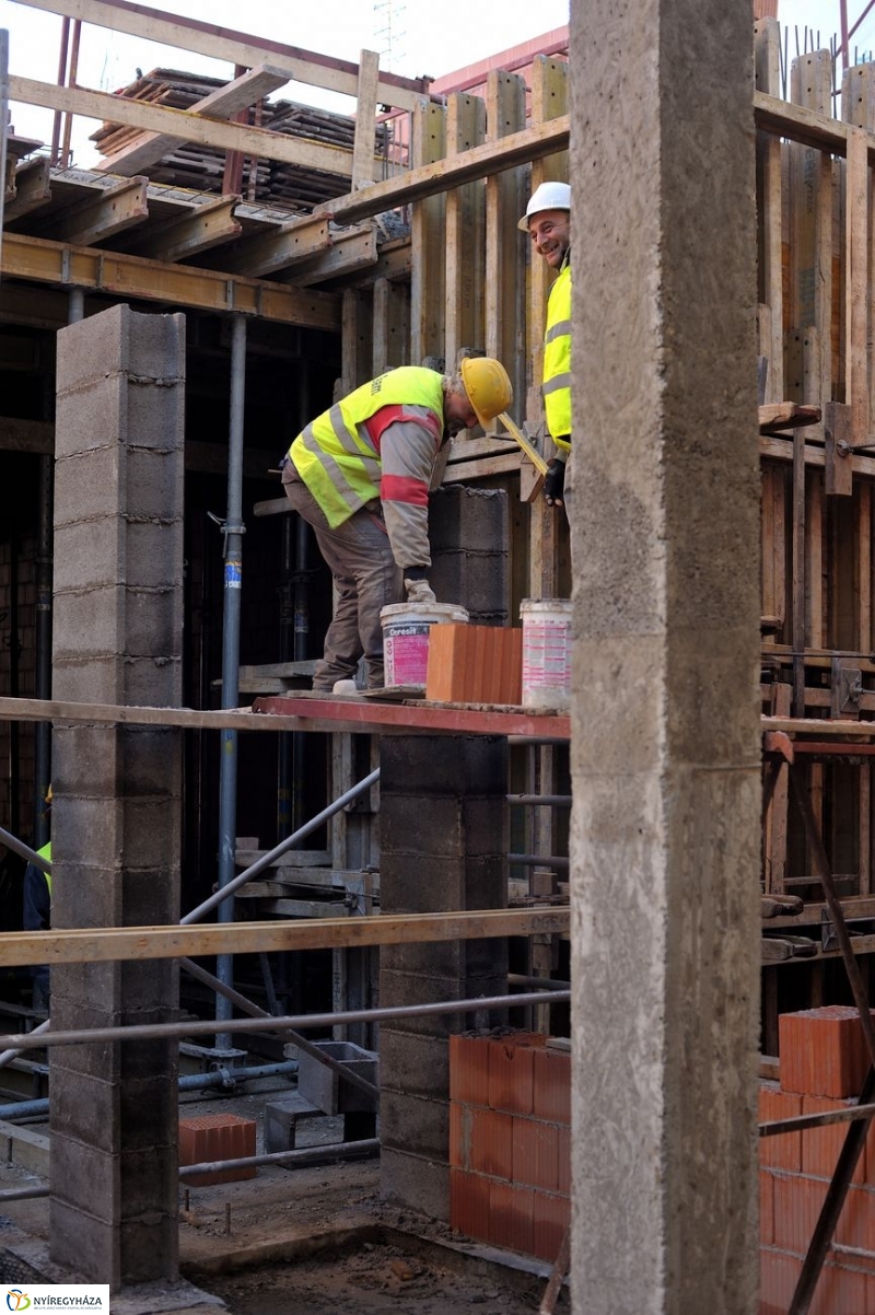 Új püspöki rezidencia épül - fotó Szarka Lajos