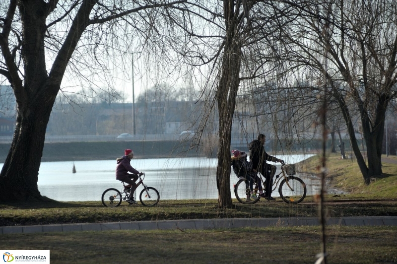 Kora tavasz a Bujtoson - fotó Szarka Lajos