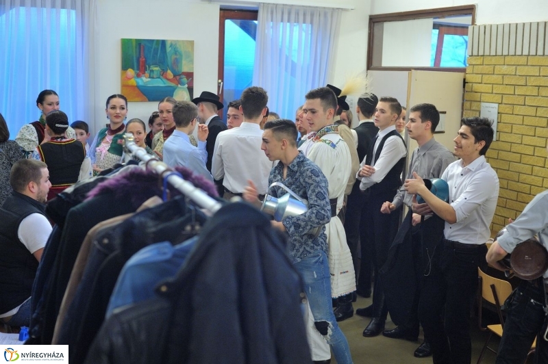 Táncverseny a művészetiben - fotó Szarka Lajos