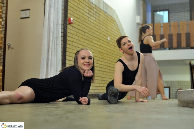 Táncverseny a művészetiben - fotó Szarka Lajos