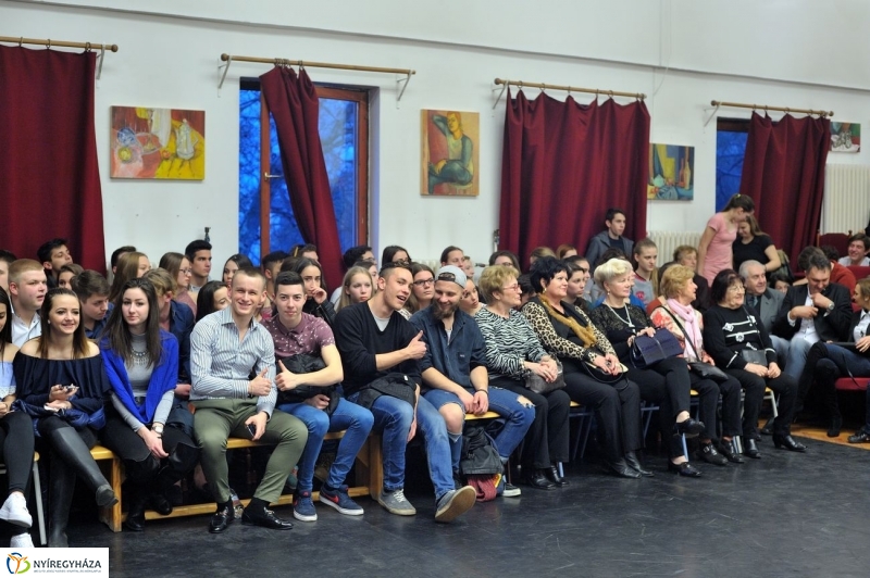 Táncverseny a művészetiben - fotó Szarka Lajos