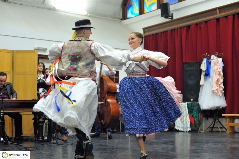 Táncverseny a művészetiben - fotó Szarka Lajos