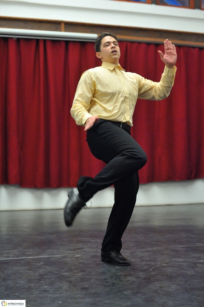 Táncverseny a művészetiben - fotó Szarka Lajos