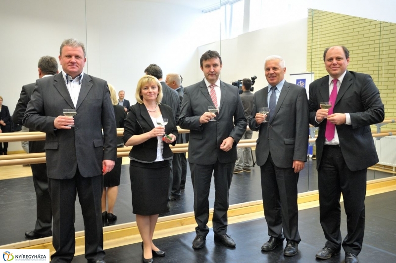 Táncterem az egyetemen - fotó Szarka Lajos