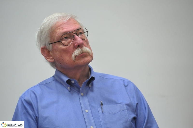 Amerikai vendégek az egészségügyi főiskolán - fotó Szarka Lajos