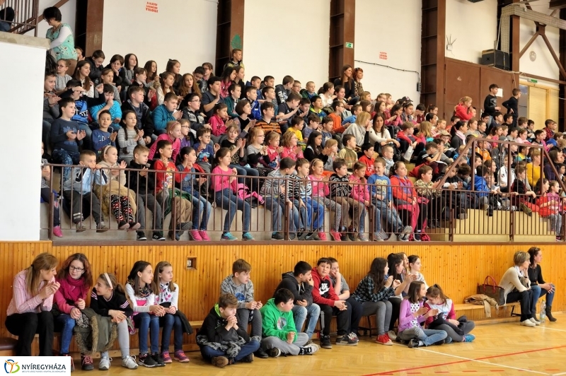 Boldog iskola a Bem iskola - fotó Szarka Lajos