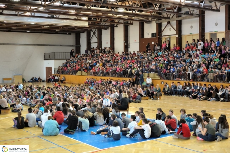 Boldog iskola a Bem iskola - fotó Szarka Lajos