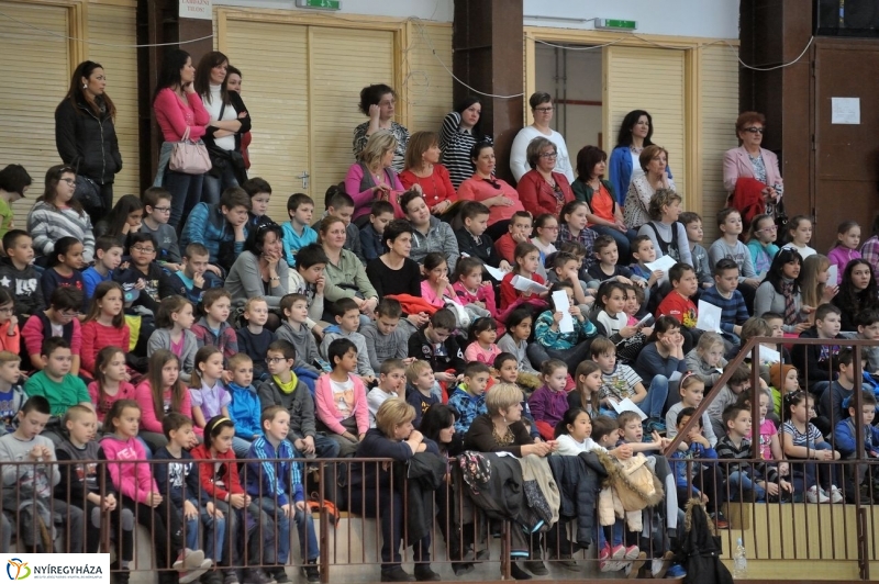 Boldog iskola a Bem iskola - fotó Szarka Lajos