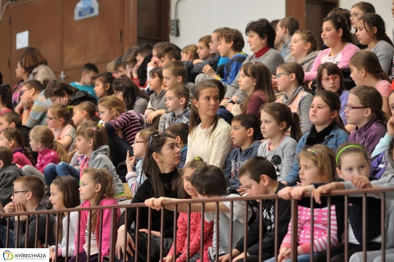 Boldog iskola a Bem iskola - fotó Szarka Lajos
