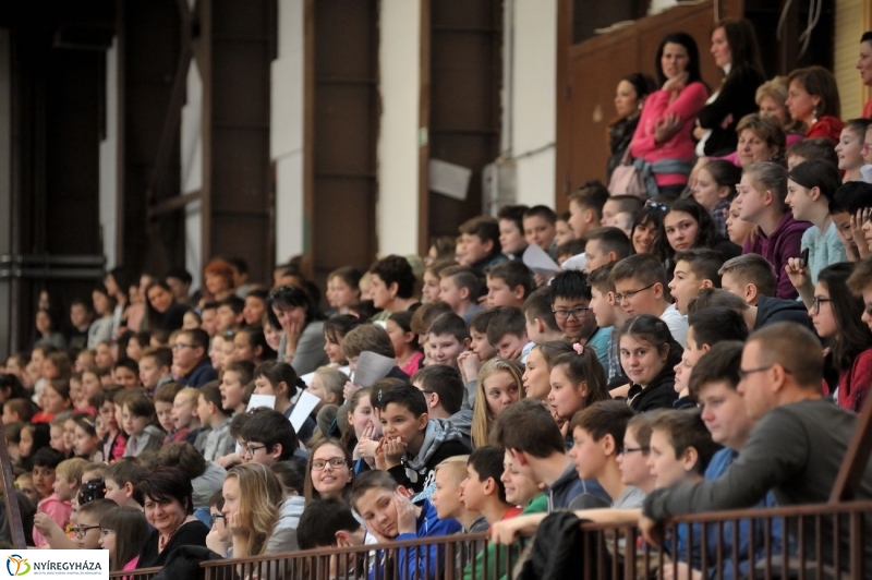 Boldog iskola a Bem iskola - fotó Szarka Lajos