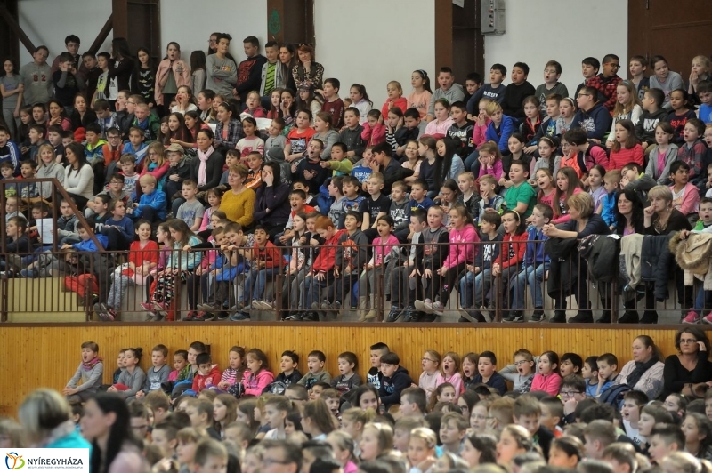 Boldog iskola a Bem iskola - fotó Szarka Lajos