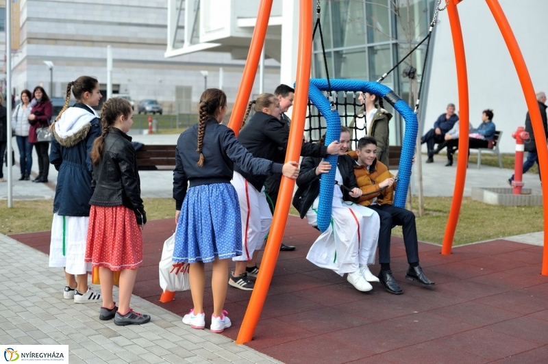 Az ifjúság ünnepe - fotó Szarka Lajos