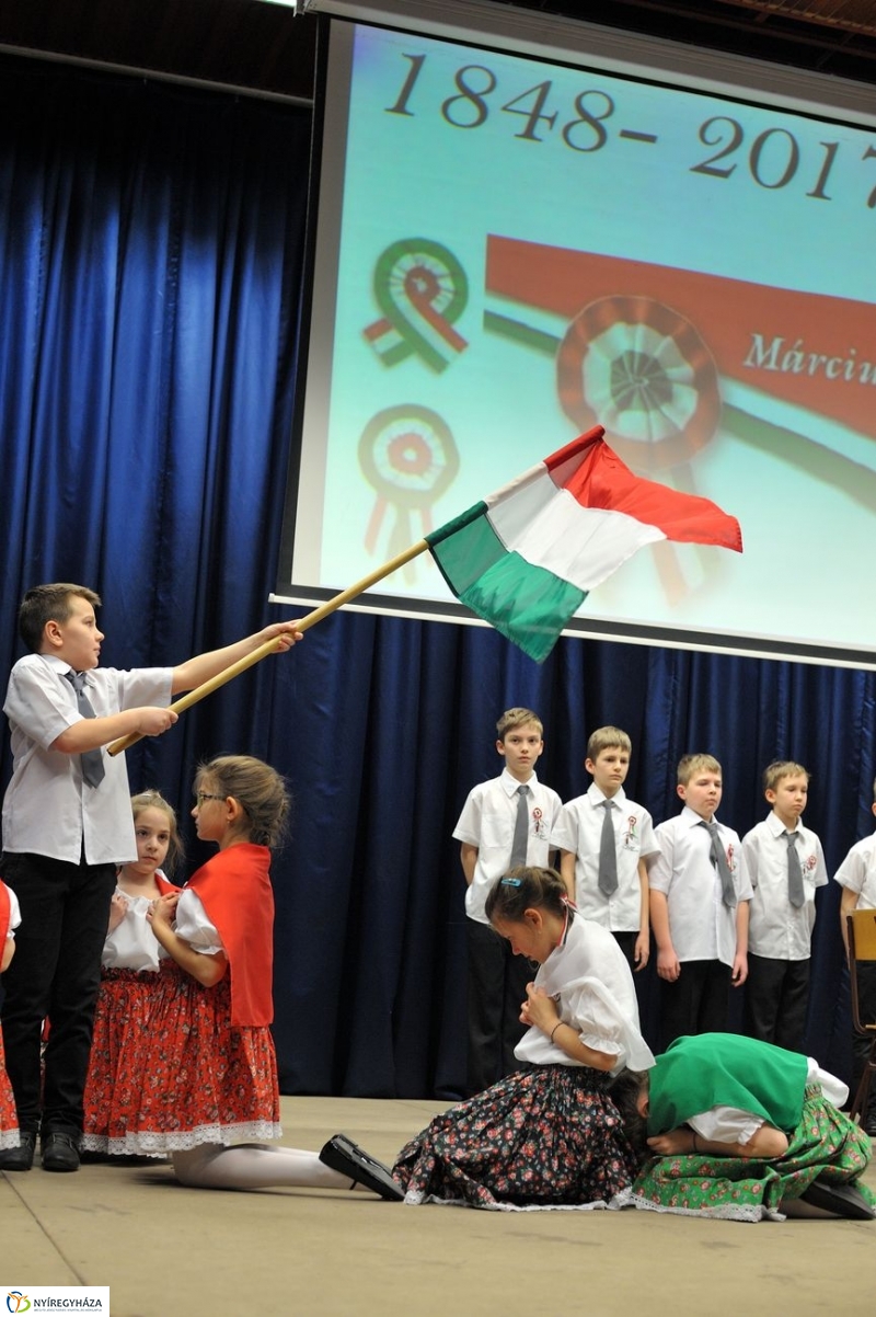 Nemzeti ünnep az egyetemen - fotó Szarka Lajos