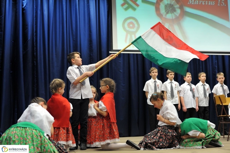 Nemzeti ünnep az egyetemen - fotó Szarka Lajos