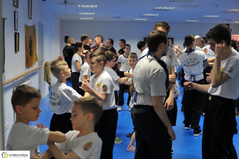 Harc a VMKK-ban - fotó Szarka Lajos