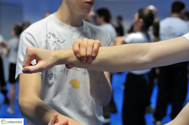 Harc a VMKK-ban - fotó Szarka Lajos