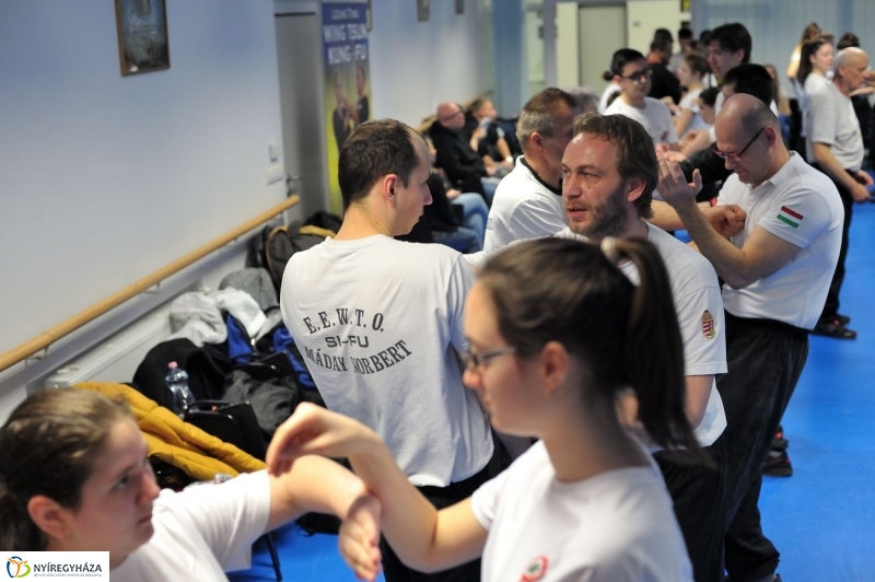 Harc a VMKK-ban - fotó Szarka Lajos