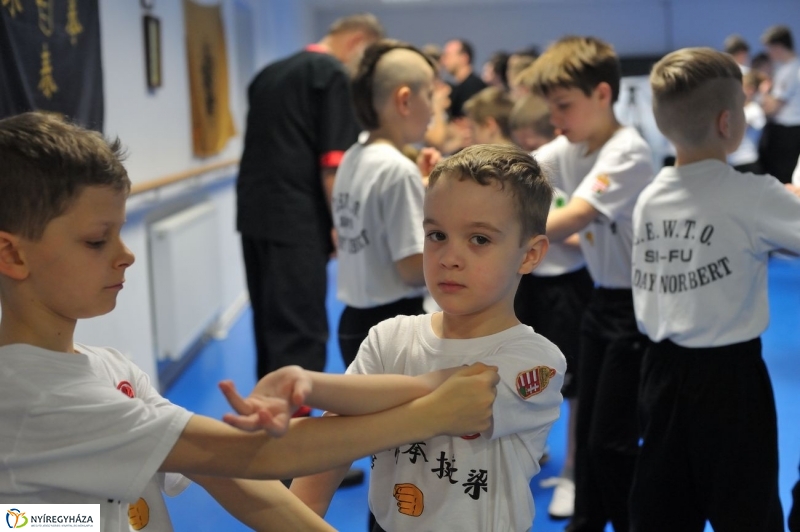 Harc a VMKK-ban - fotó Szarka Lajos