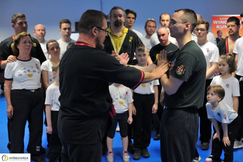 Harc a VMKK-ban - fotó Szarka Lajos