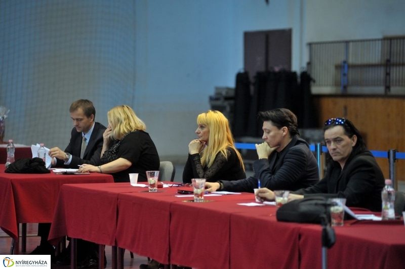 Táncverseny a Bem iskolában - fotó Szarka Lajos