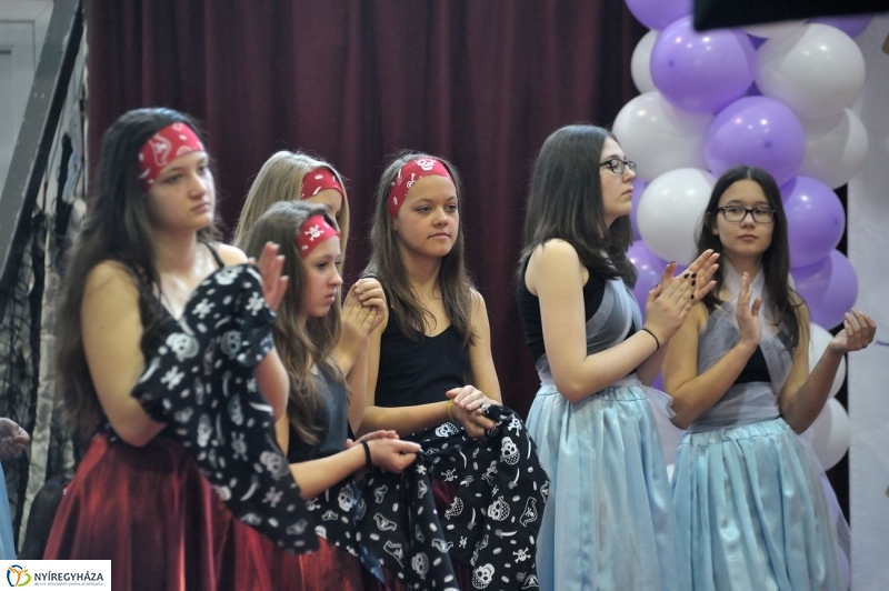 Táncverseny a Bem iskolában - fotó Szarka Lajos