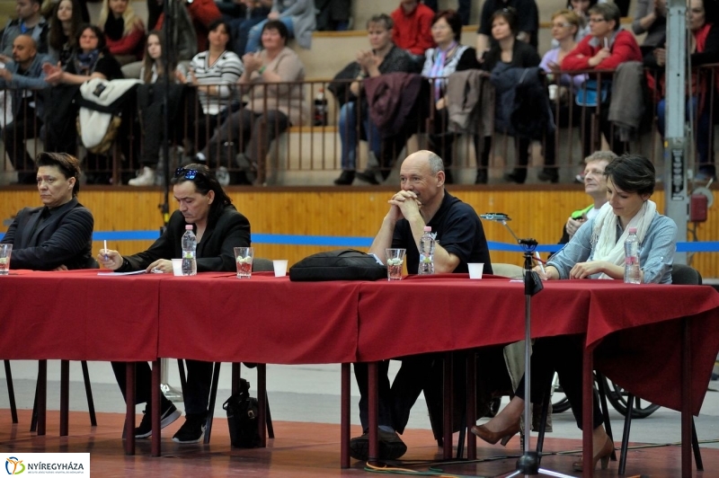 Táncverseny a Bem iskolában - fotó Szarka Lajos