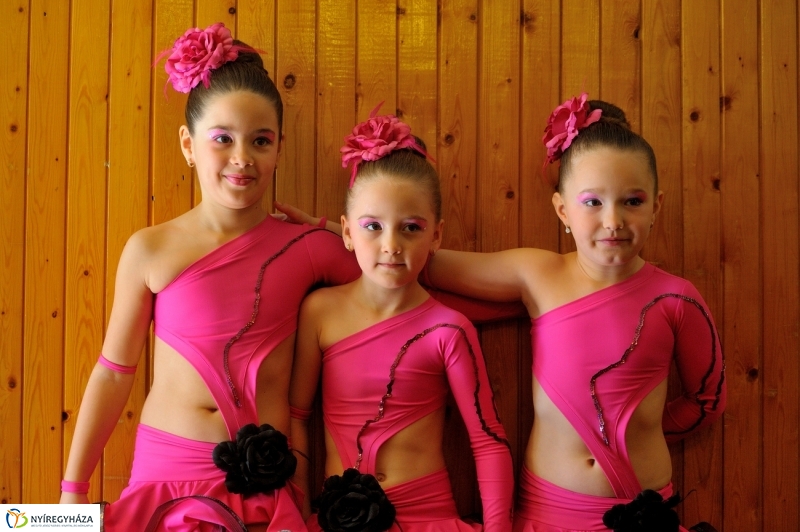 Táncverseny a Bem iskolában II - fotó Szarka Lajos