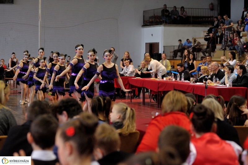 Táncverseny a Bem iskolában II - fotó Szarka Lajos