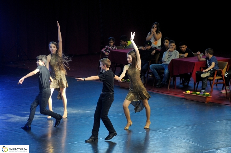 Táncverseny a Bem iskolában II - fotó Szarka Lajos