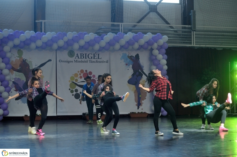 Táncverseny a Bem iskolában II - fotó Szarka Lajos