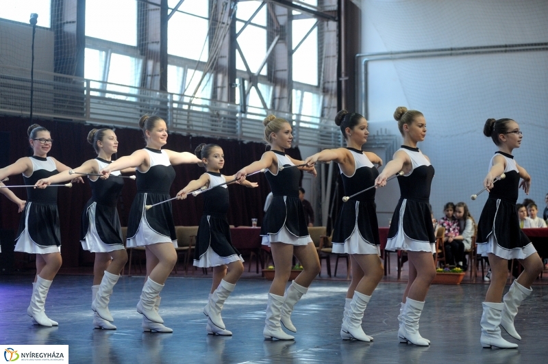 Táncverseny a Bem iskolában II - fotó Szarka Lajos