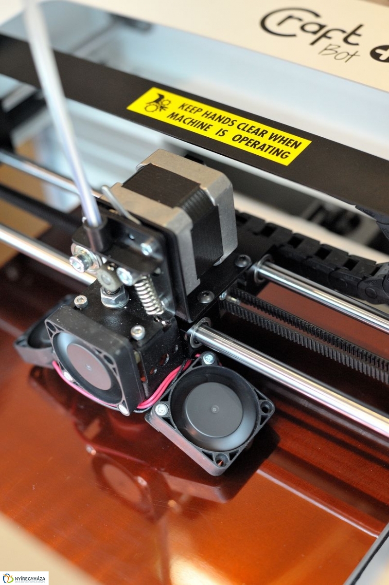3D nyomtató a Krúdyban - fotó Szarka Lajos
