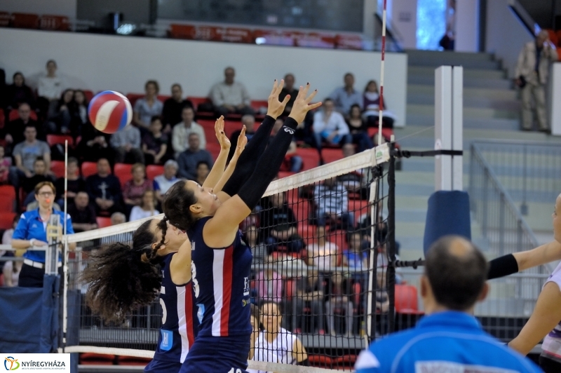 Fatum Nyíregyháza - Újpest női röpi - fotó Szarka Lajos