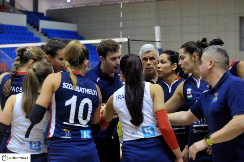 Fatum Nyíregyháza - Újpest női röpi - fotó Szarka Lajos