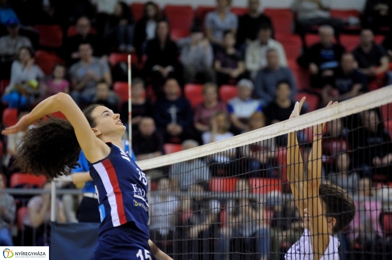 Fatum Nyíregyháza - Újpest női röpi - fotó Szarka Lajos