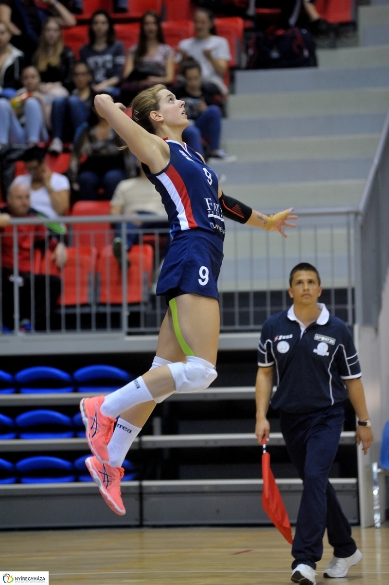 Fatum Nyíregyháza - Újpest női röpi - fotó Szarka Lajos