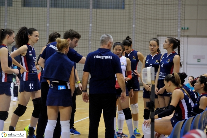 Fatum Nyíregyháza - Újpest női röpi - fotó Szarka Lajos