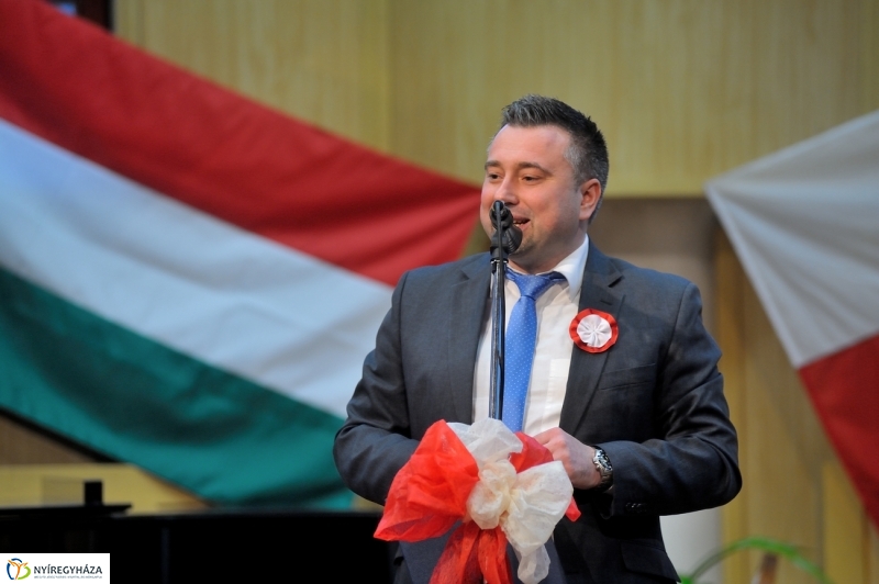 Lengyel magyar, két jó barát - fotó Szarka Lajos