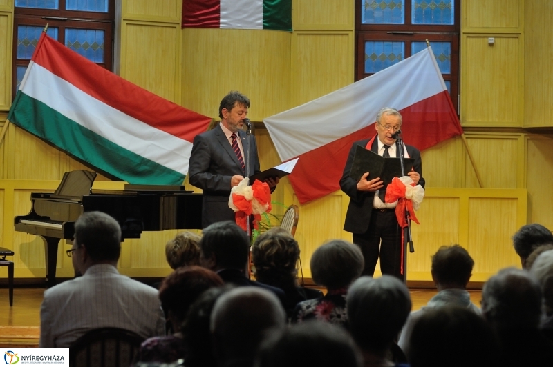 Lengyel magyar, két jó barát - fotó Szarka Lajos