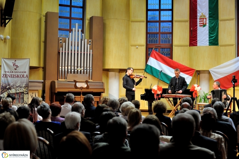 Lengyel magyar, két jó barát - fotó Szarka Lajos