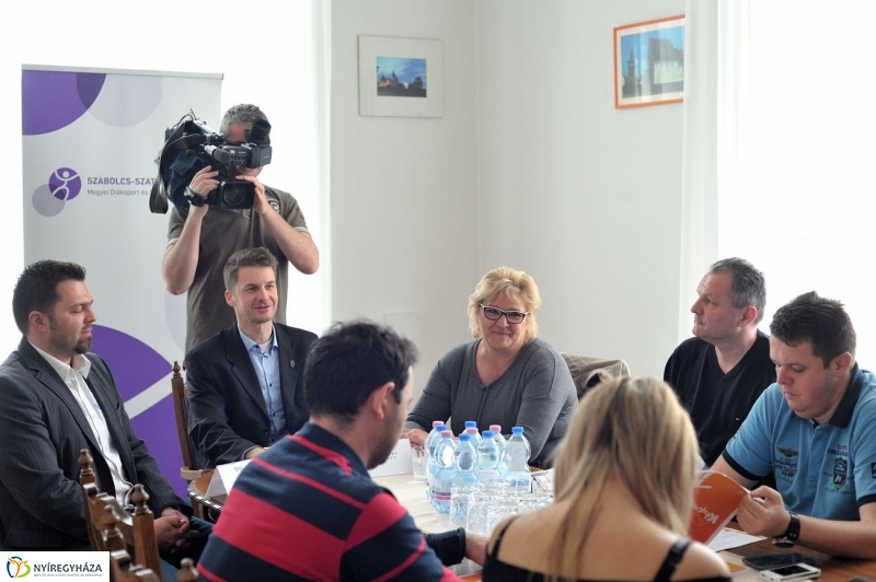 Diákolimpia kézilabda sajtótájékoztató - fotó Szarka Lajos