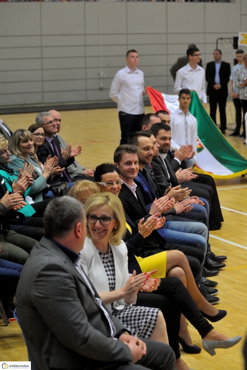 Diákolimpia ünnepélyes megnyitója - fotó Szarka Lajos