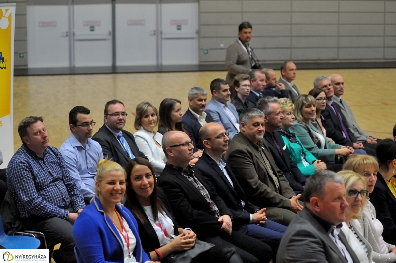 Diákolimpia ünnepélyes megnyitója - fotó Szarka Lajos