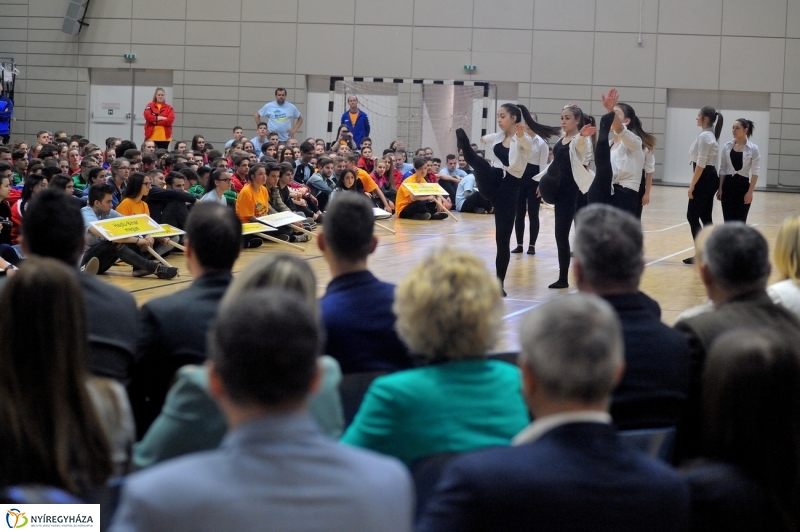 Diákolimpia ünnepélyes megnyitója - fotó Szarka Lajos