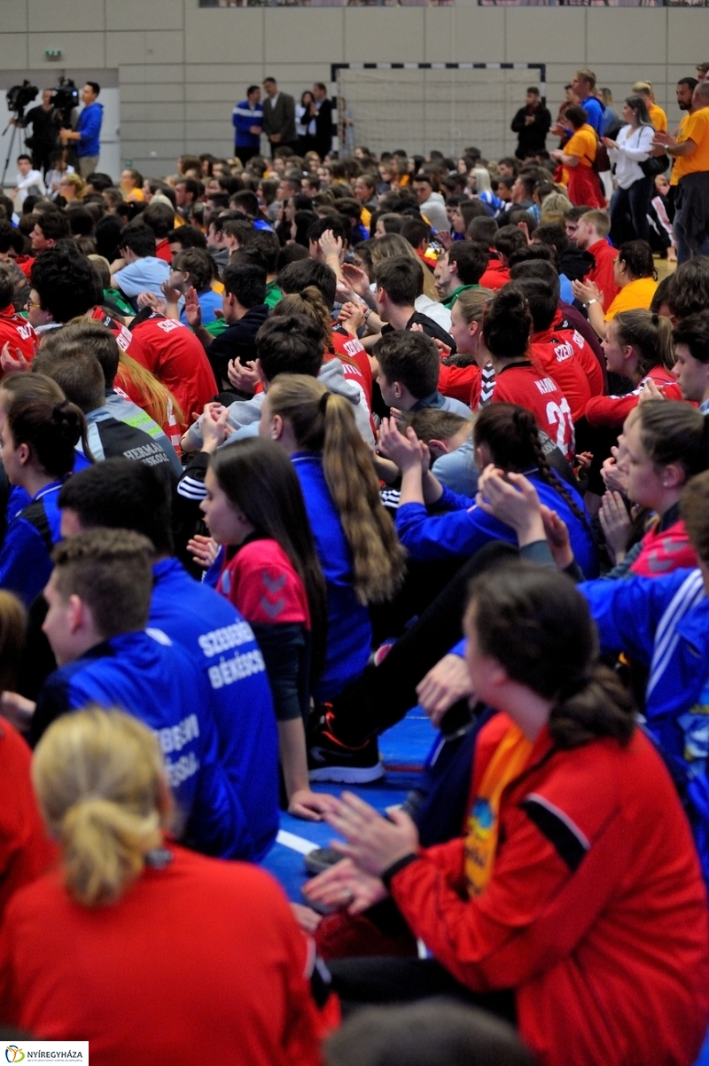 Diákolimpia ünnepélyes megnyitója - fotó Szarka Lajos