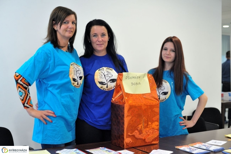 Az Autizmus Világnapja - fotó Szarka Lajos